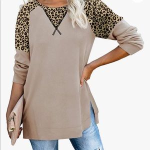 Leopard print and cream pullover, M